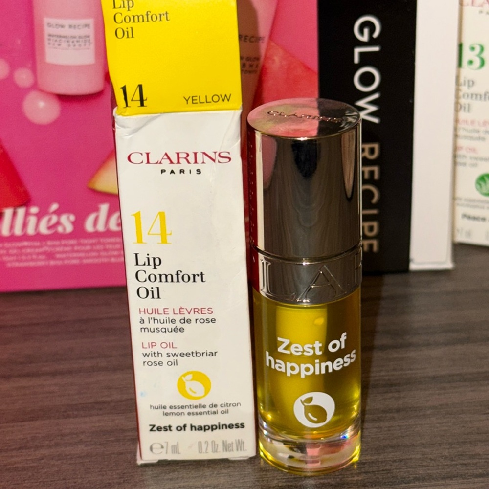 Clarins Lip Comfort Oil in shade 14 Yellow "Zest of Happiness"-Limited Edition
